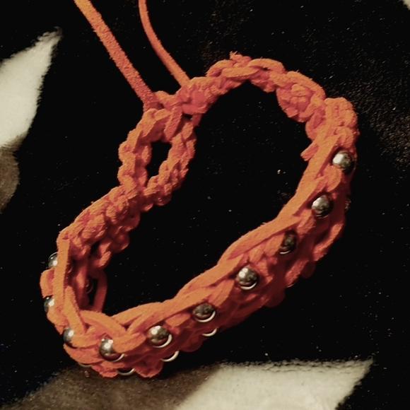 Faux leather braid bracelet - Picture 3 of 3